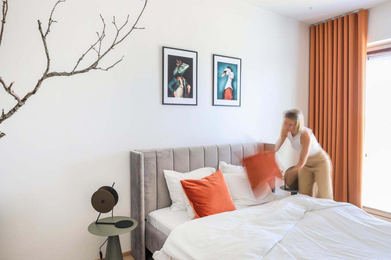 Huoneisto Kadriorg Plaza 2 Bedroom Free Parking Tallinna